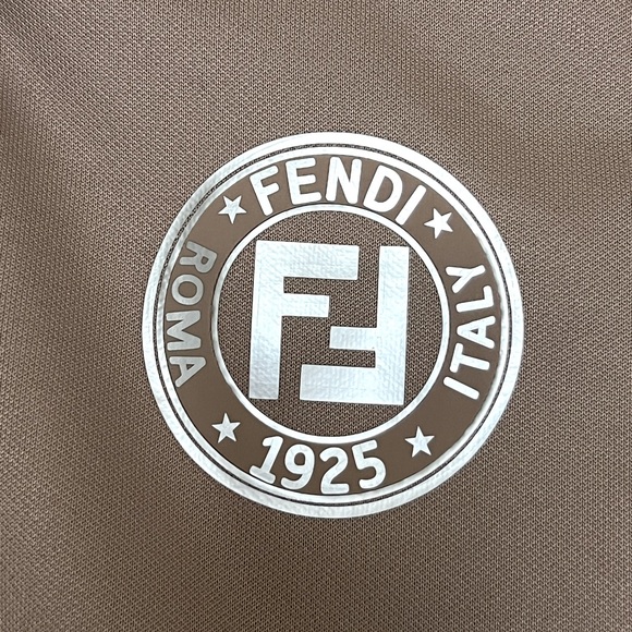 NEW Fendi Logo Jacket - Picture 2 of 7